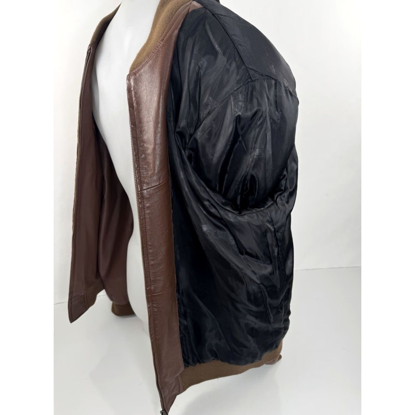 Vintage CORVETTE - The Legend Continues LEATHER Mens XL TALL Bomber Jacket Shirt Jacket Mens XL Brown Leather Bomber Jacket 80s 90s Vintage Mens Size US XL / EU 56 / 4 - 6 Thumbnail