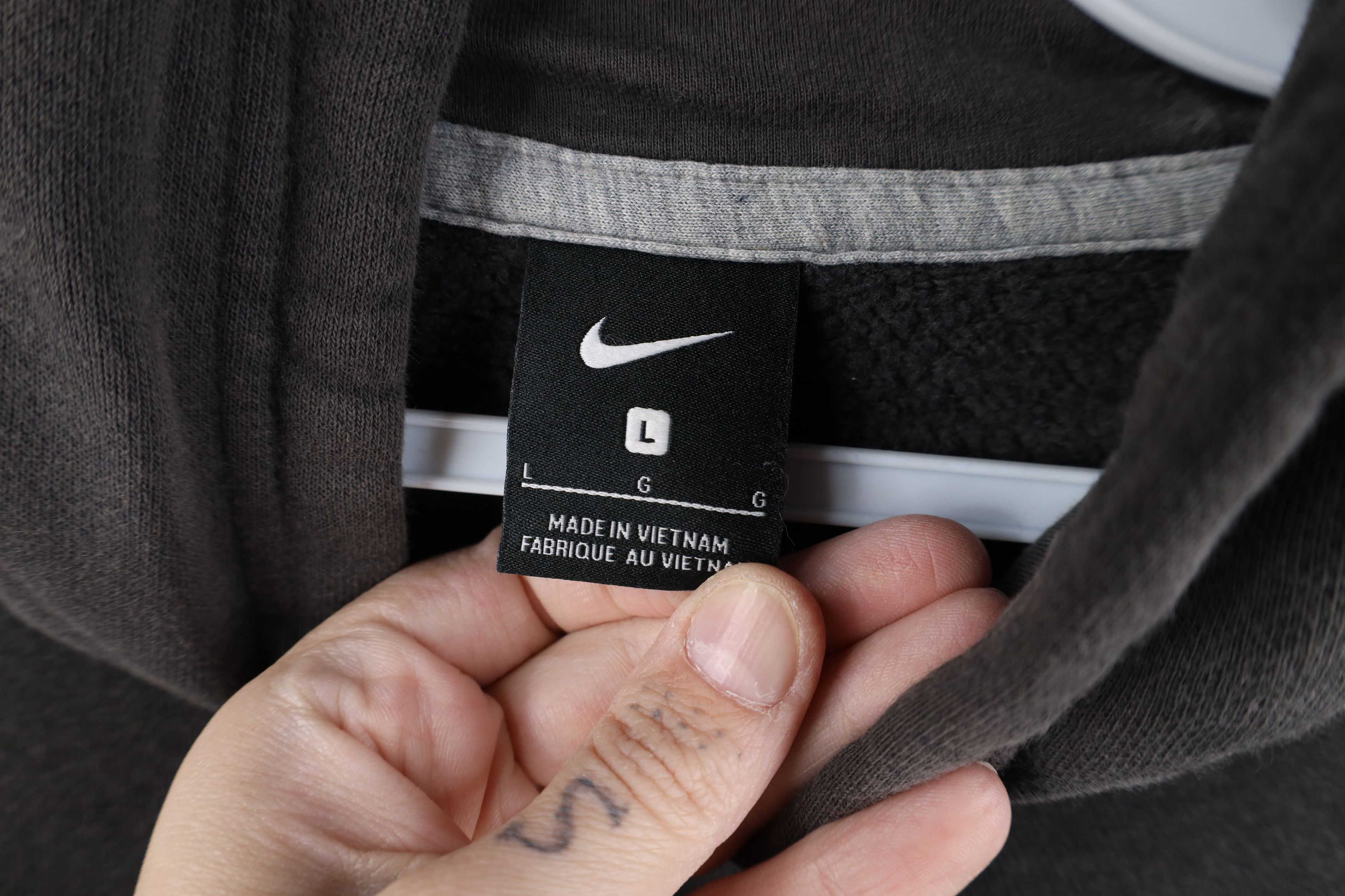 Nike Vintage Y2K Nike Volleyball Spell Mini Swoosh Hoodie Gray Size L / US 10 / IT 46 - 9 Thumbnail