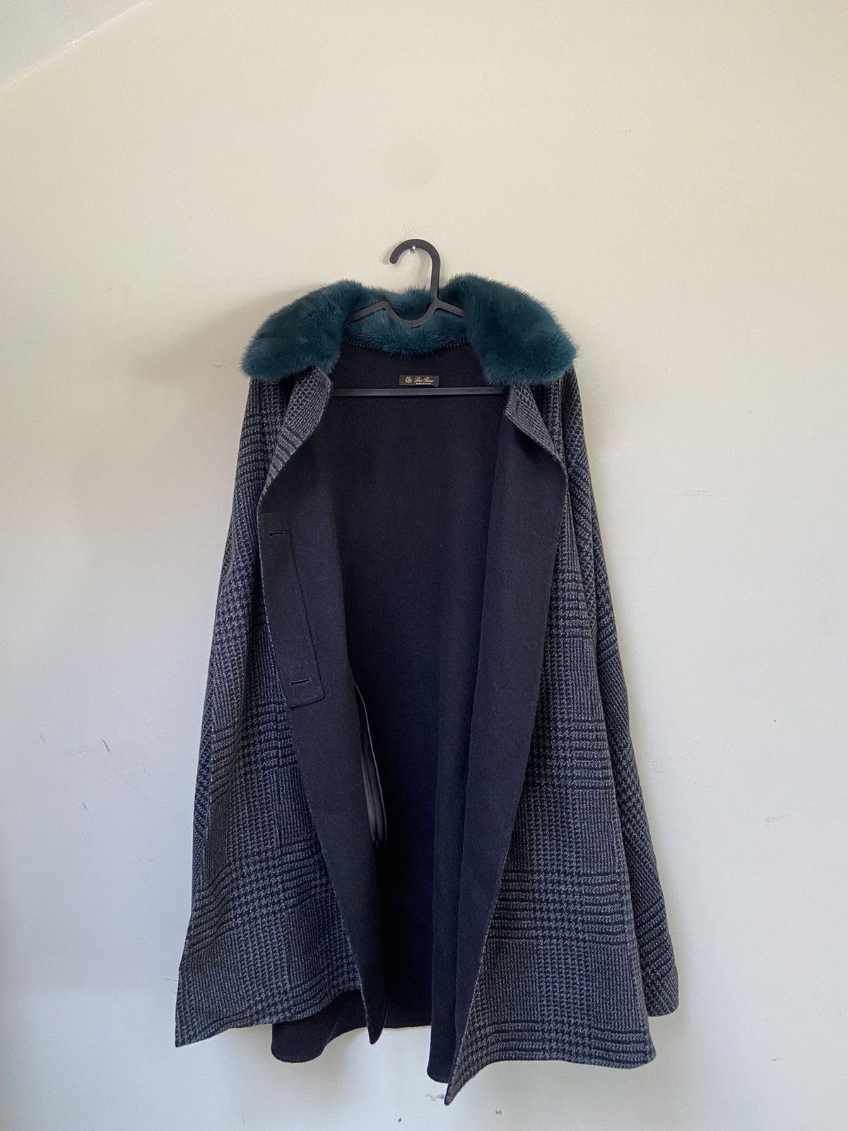 Loro Piana Loro Piana Baby Cashmere Houndstooth Print Cape Size S / US 4 / IT 40 - 13 Thumbnail