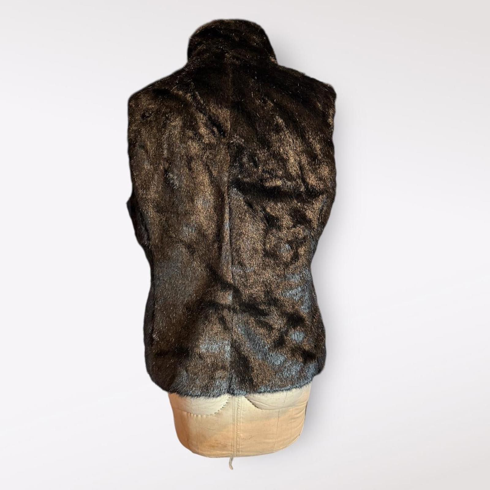 Diane von Furstenberg Diane von Furstenberg Black Faux Fur Vest Size M Size M / US 6-8 / IT 42-44 - 2 Thumbnail