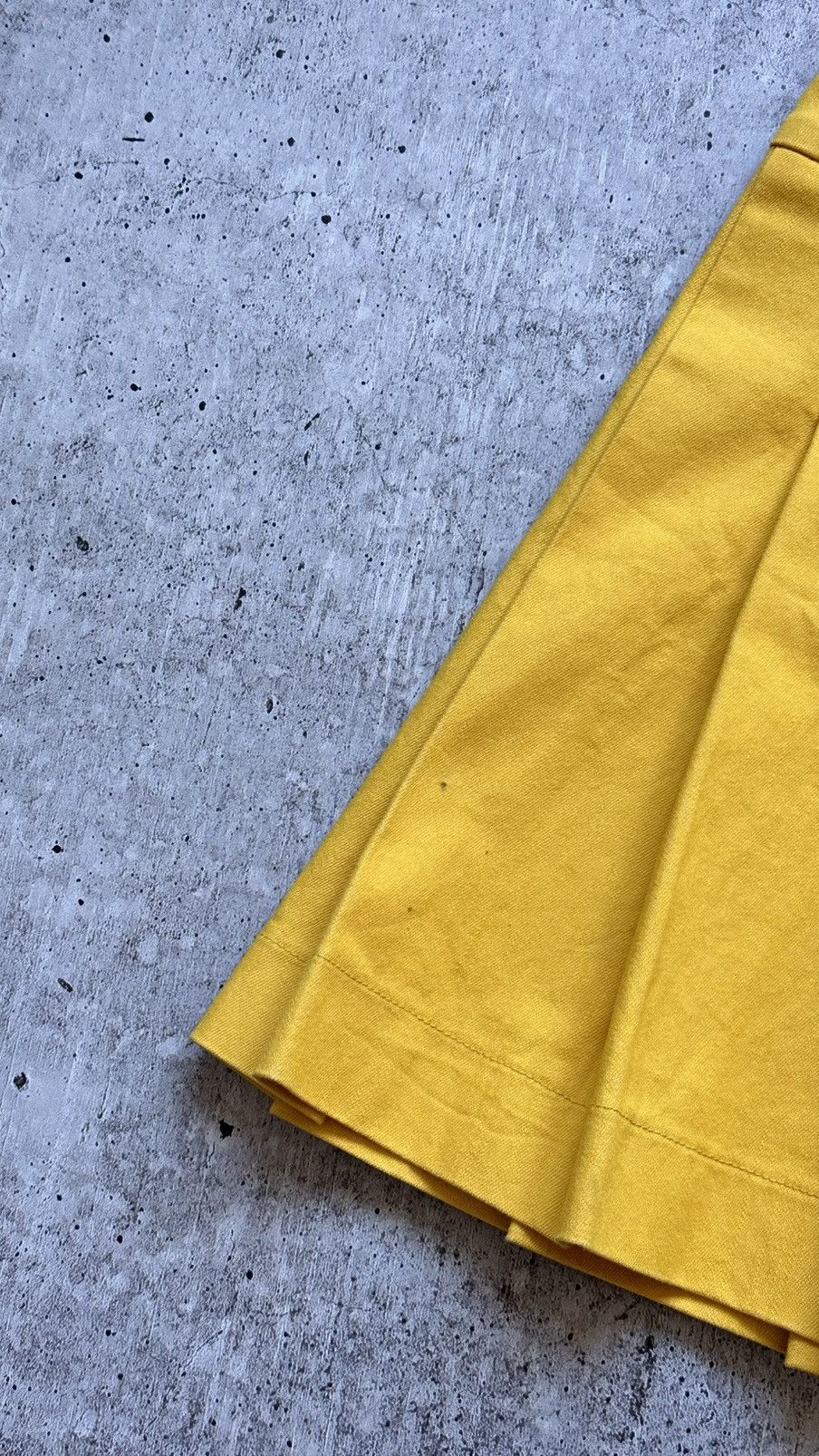 Moncler Women's Moncler Gonna A Portafoglio Yellow Mini Skirt Size 30" / US 8 / IT 44 - 7 Thumbnail