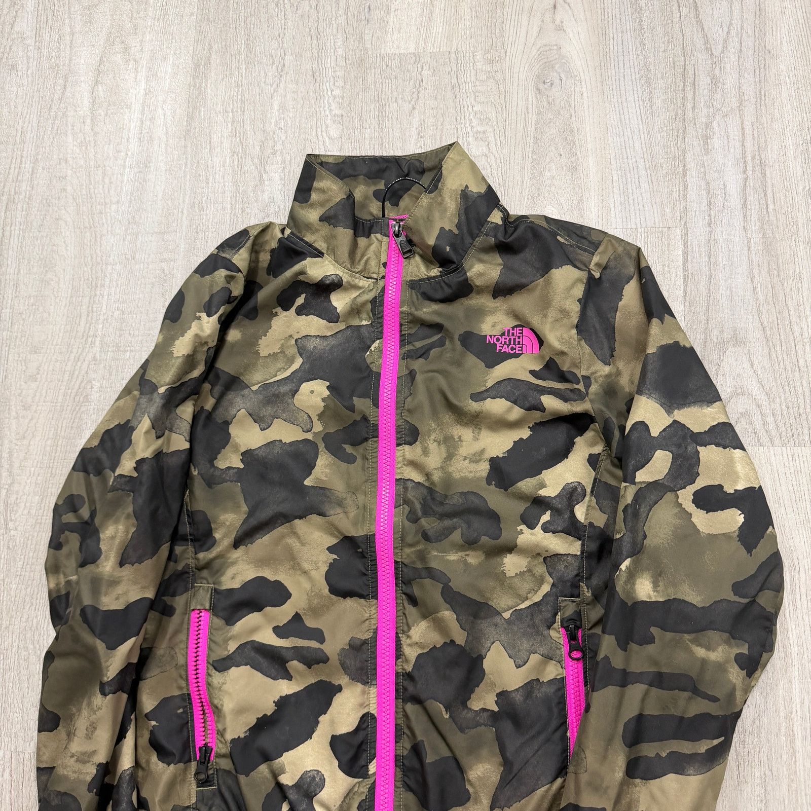 The North Face The North Face Camo Windbreaker Jacket Womens Extra Small Size XS / US 0-2 / IT 36-38 - 2 Thumbnail