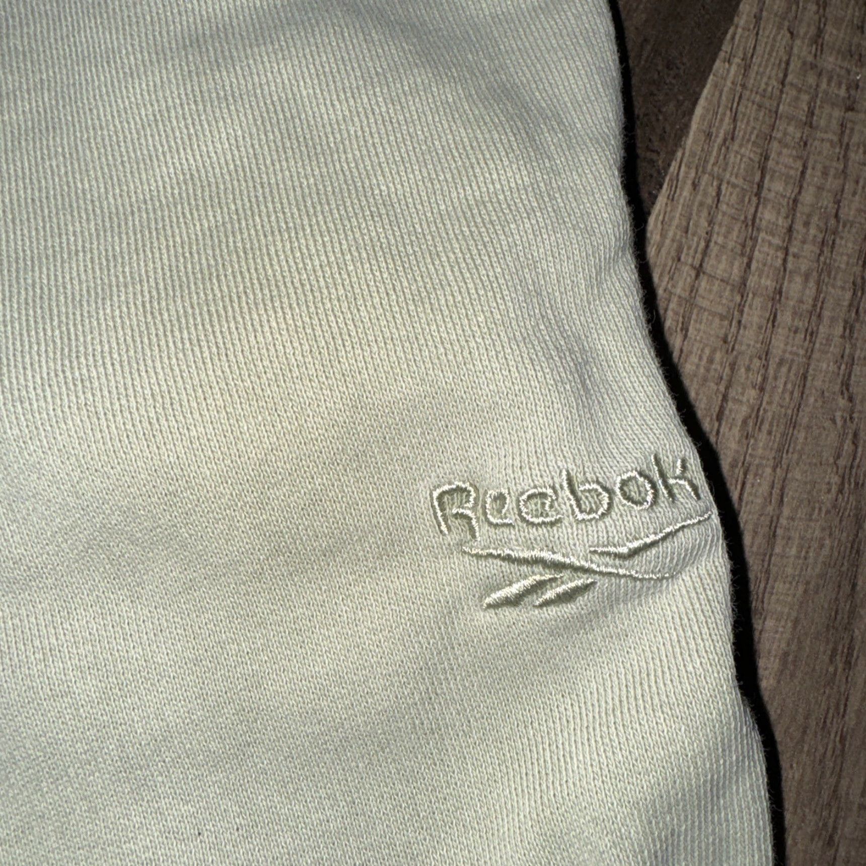 Reebok VINTAGE? Wait, item not vintage. So: Reebok Sweatpants Women XS Green Activewear Comfort Pants 26X25 Made In Pakistan Size 26" / US 2 / IT 38 - 3 Thumbnail