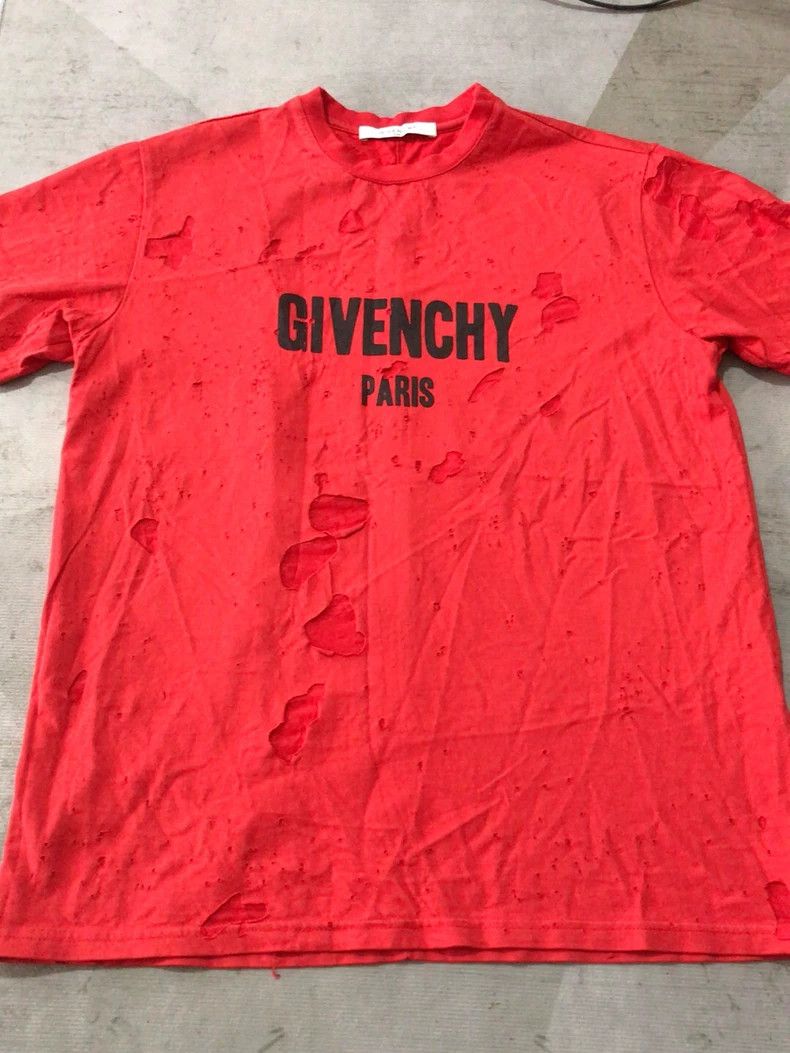 Givenchy Givenchy Ripped Short Sleeve T-Shirt Red Big Destruction Size US XS / EU 42 / 0 - 1 Thumbnail
