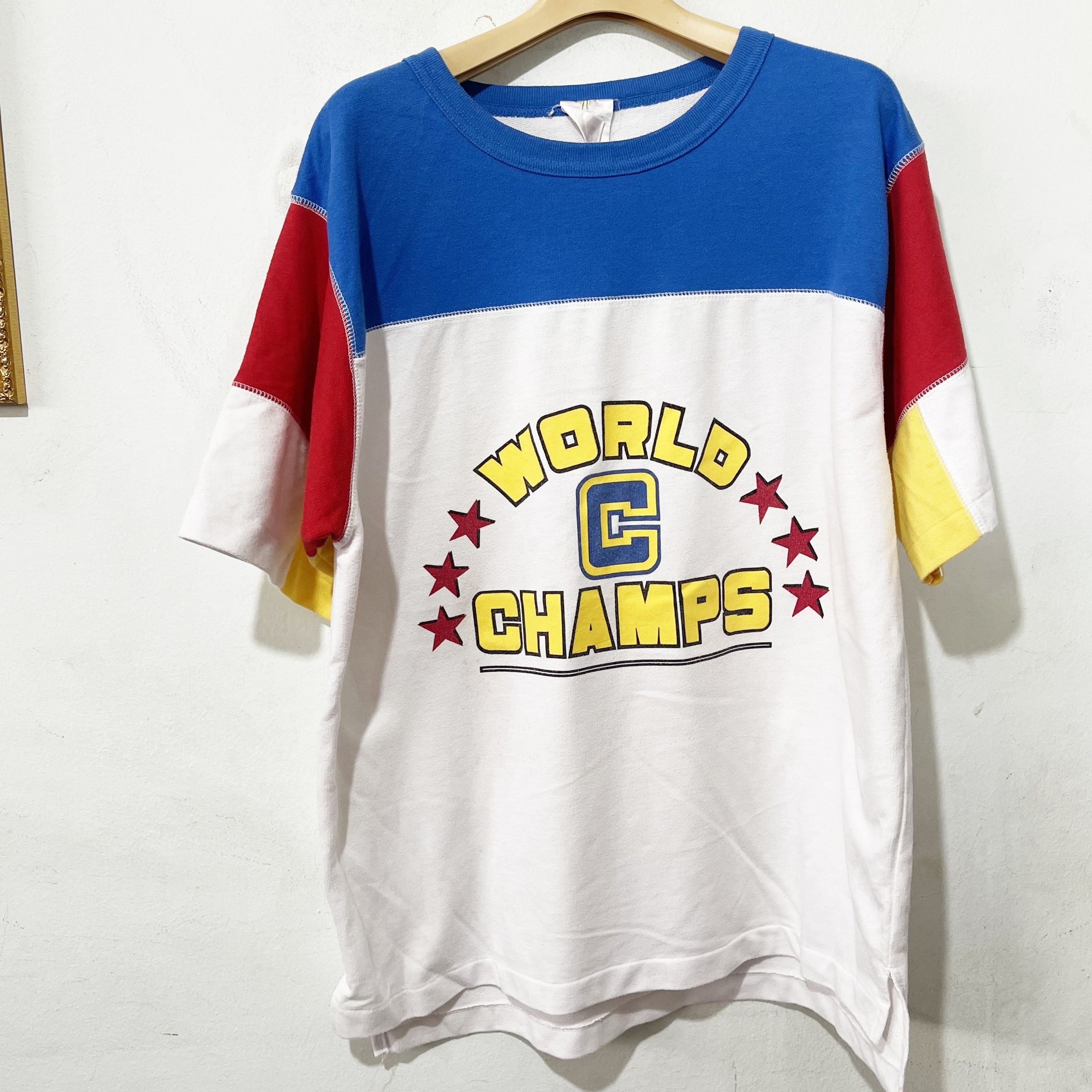 Vintage Vintage 90s World Champs Varsity T-Shirt Size US L / EU 52-54 / 3 - 1 Thumbnail