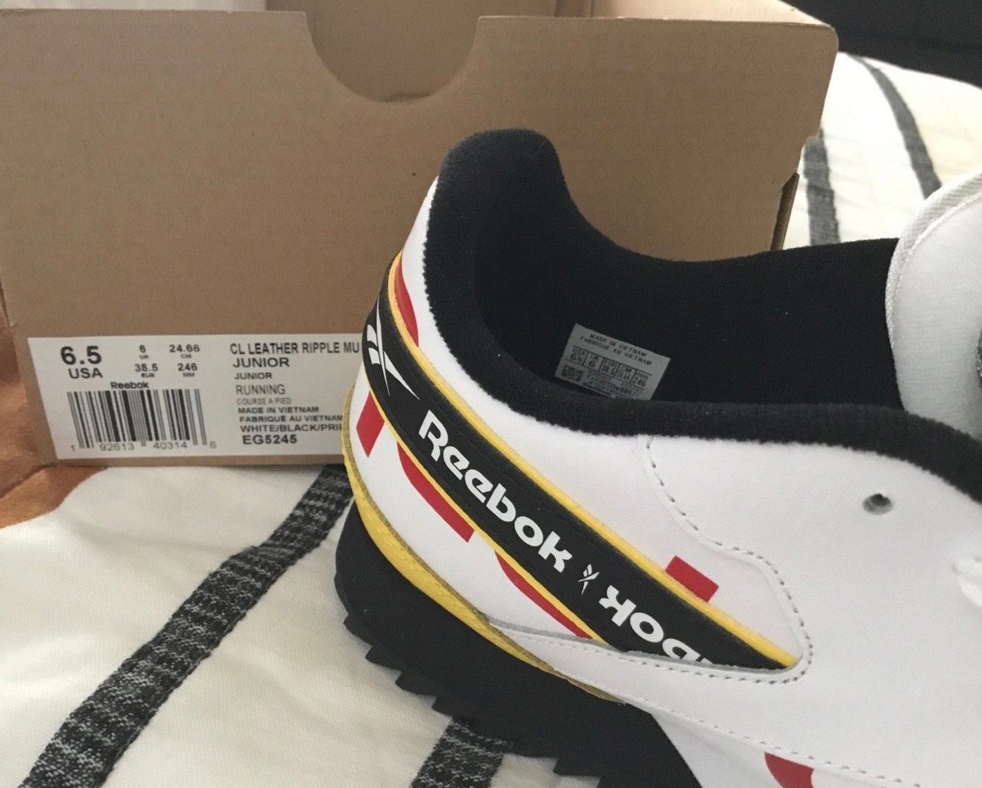 Reebok CLASSIC Leather Ripple Size US 6.5 / EU 39-40 - 2 Thumbnail