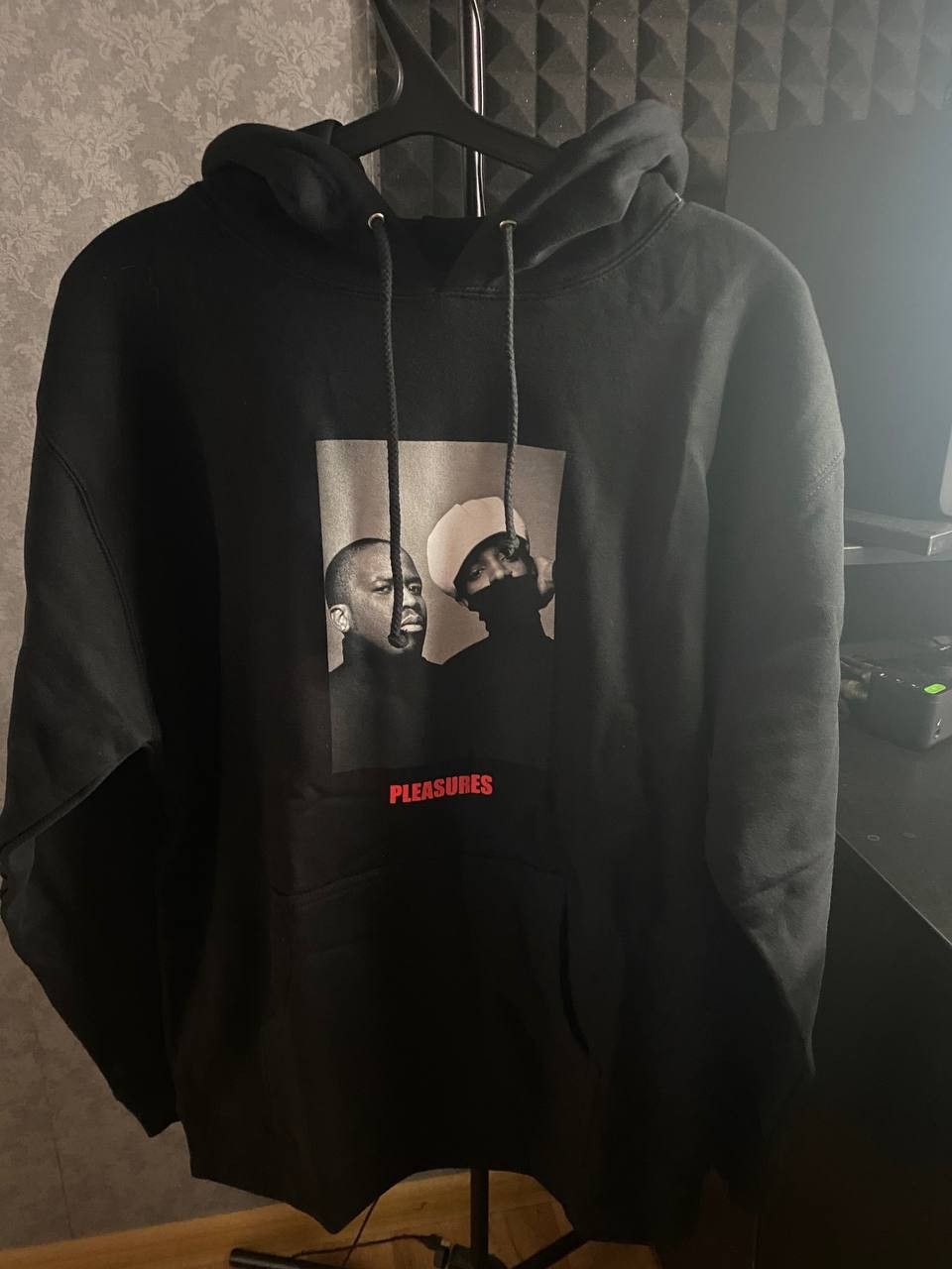 Outkast × Pleasures Pleasures x Outkast Vocabulary Hoodie Size US L / EU 52-54 / 3 - 2 Thumbnail