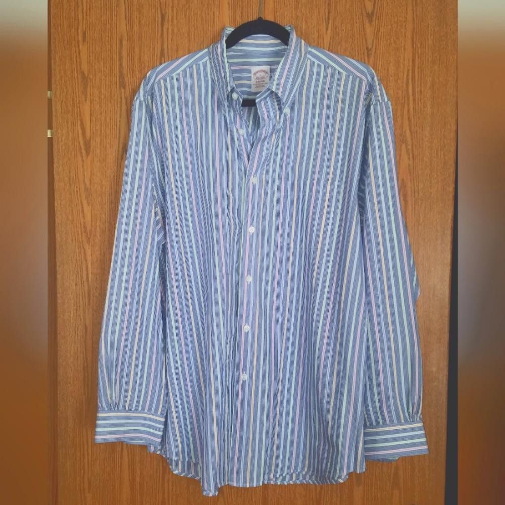 Brooks Brothers Brooks Brothers Madison Button Down Shirt Size Large Size 42R - 1 Thumbnail