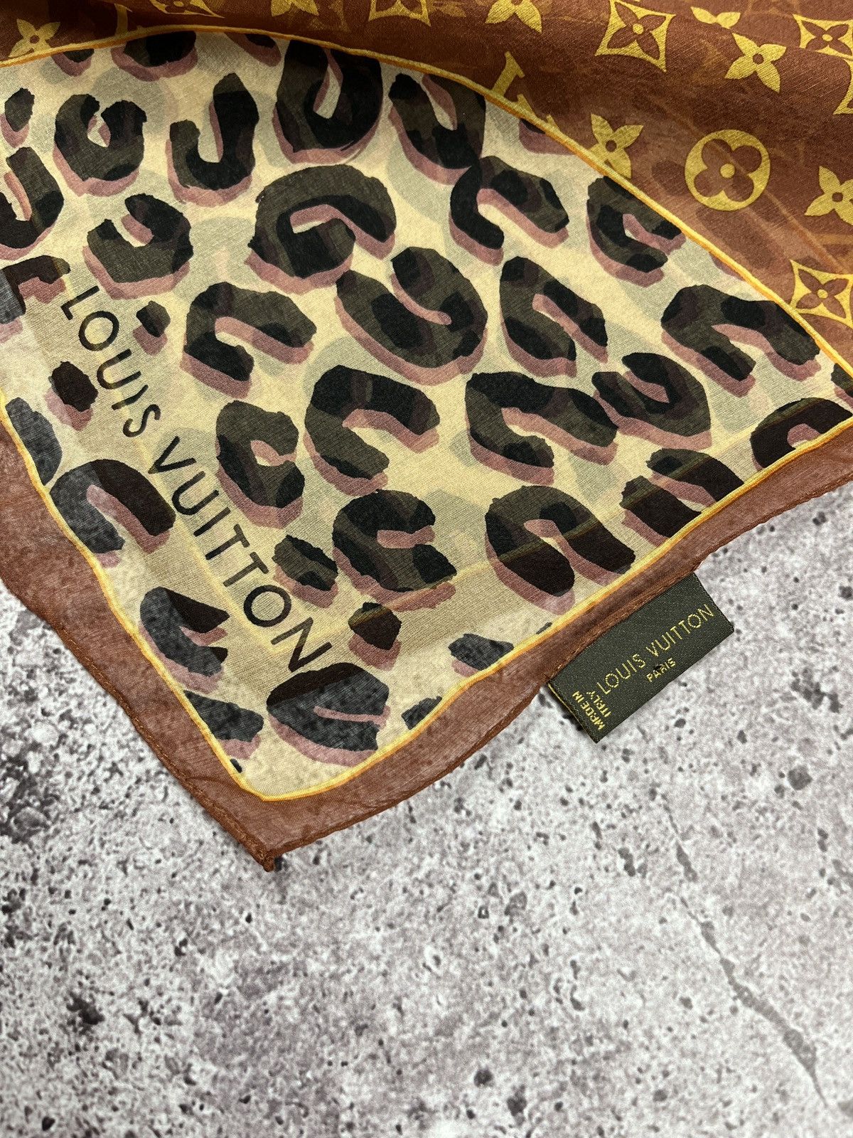 Designer × Louis Vuitton Louis Vuitton Monogram Brown Silk Scarf Size ONE SIZE - 4 Thumbnail
