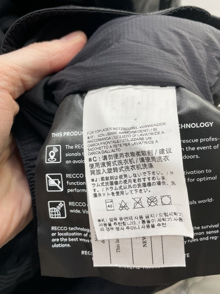 Arc'teryx ARCTERYX Incendia IS Gore Tex Ski Snowboarding Jacket Size S / US 4 / IT 40 - 19 Thumbnail