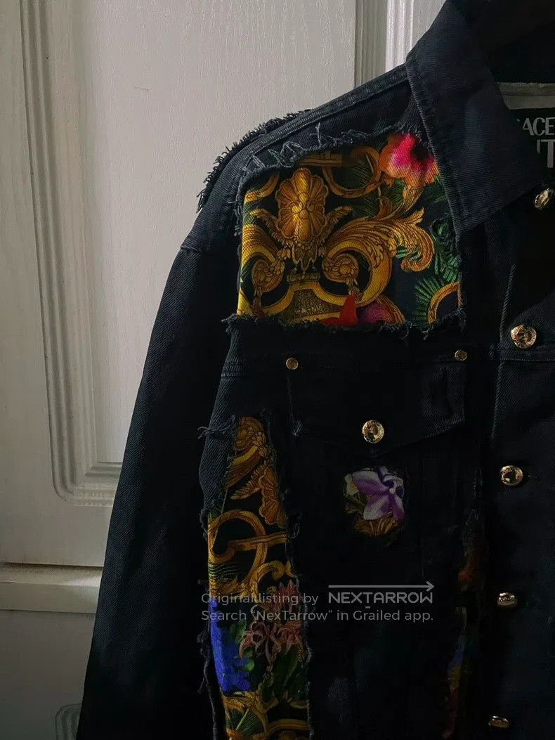 Versace Versace Baroque trendy denim jacket jacket Size US S / EU 44-46 / 1 - 5 Thumbnail