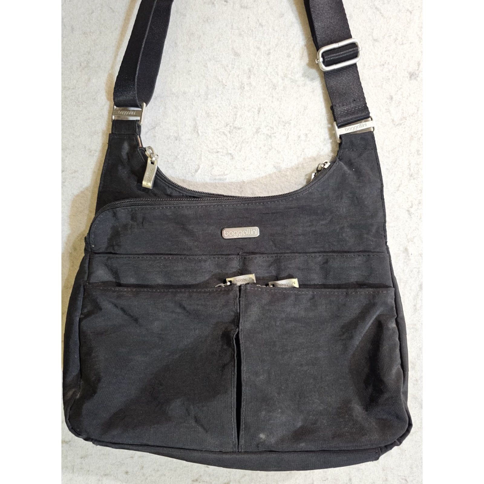 Vintage baggallini Signature Black Nylon Criss Cross Multi Pocket Crossbody Bag Purse Size ONE SIZE - 2 Thumbnail