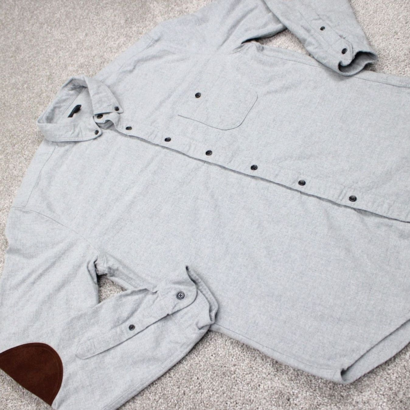 J.Crew J.CREW Shirt Mens Large Gray Cotton with Leather Elbow Patches L/S Button Down Size US L / EU 52-54 / 3 - 6 Thumbnail
