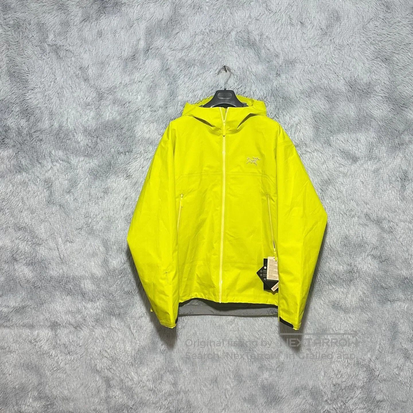 Arc'teryx arcteryx beta jacket lightweight hooded coat. Size US XL / EU 56 / 4 - 1 Thumbnail
