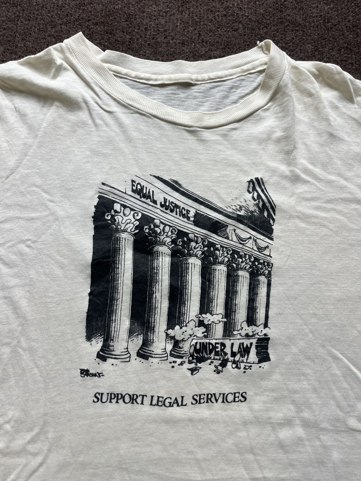 Arts & Science Vintage EQUAL JUSTICE UNDER LAW Support Legal Services 80’s Size US L / EU 52-54 / 3 - 4 Thumbnail