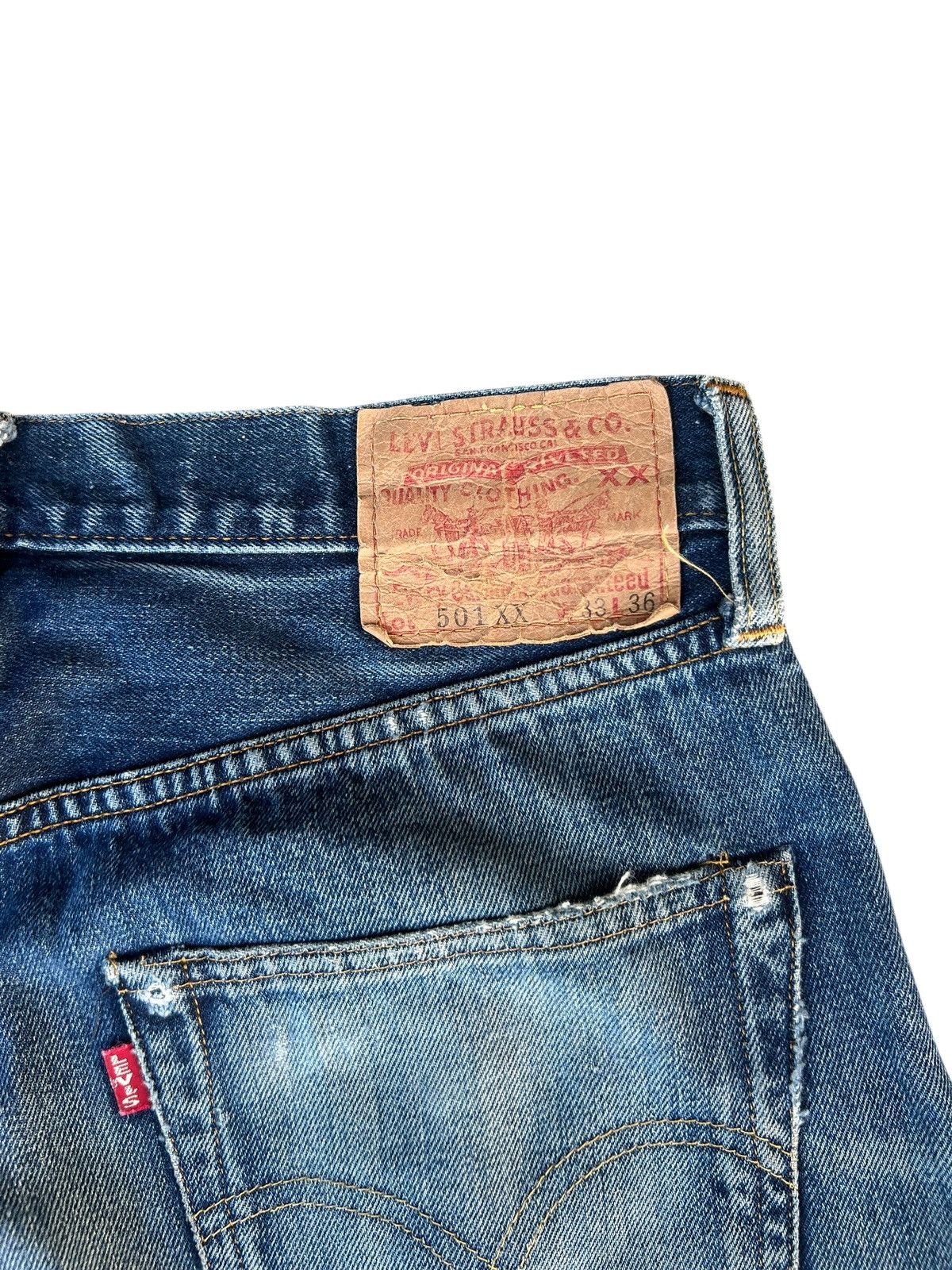 Levi's Vintage Clothing 1997 LVC Levi’s 501 XX Rip Off Leg Denim Selvedge Jeans Size US 32 / EU 48 - 18 Thumbnail