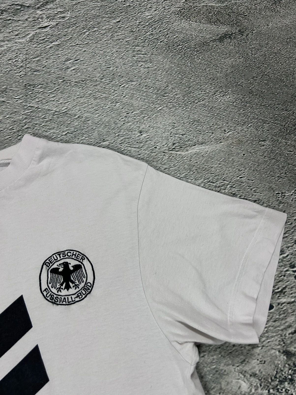 Adidas Germany 2000 T-Shirt Cotton Vintage Adidas Football Jersey Size US S / EU 44-46 / 1 - 3 Thumbnail
