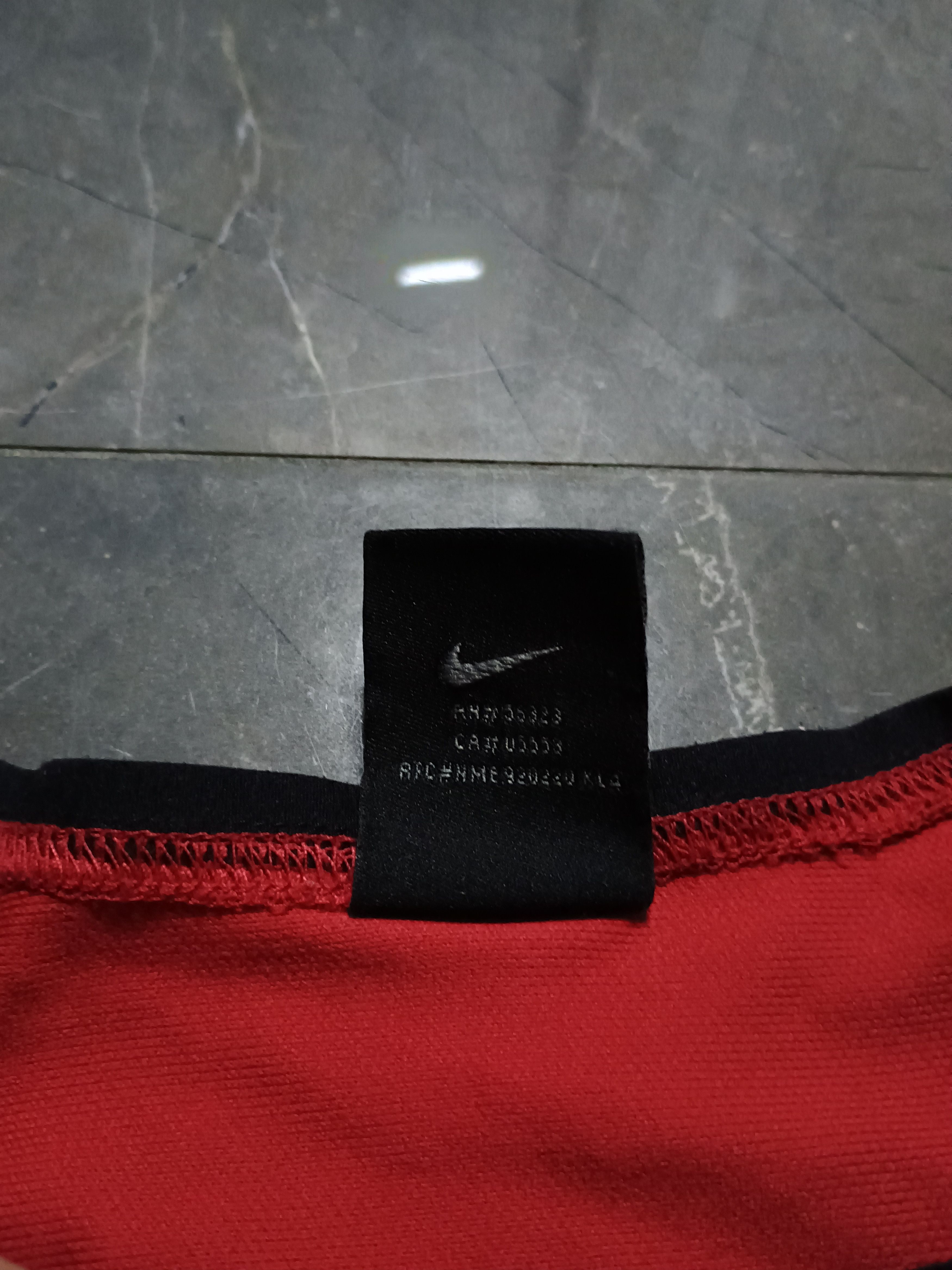 Nike Manchester United Nike Vintage Y2k Football Shirt Size US L / EU 52-54 / 3 - 6 Thumbnail