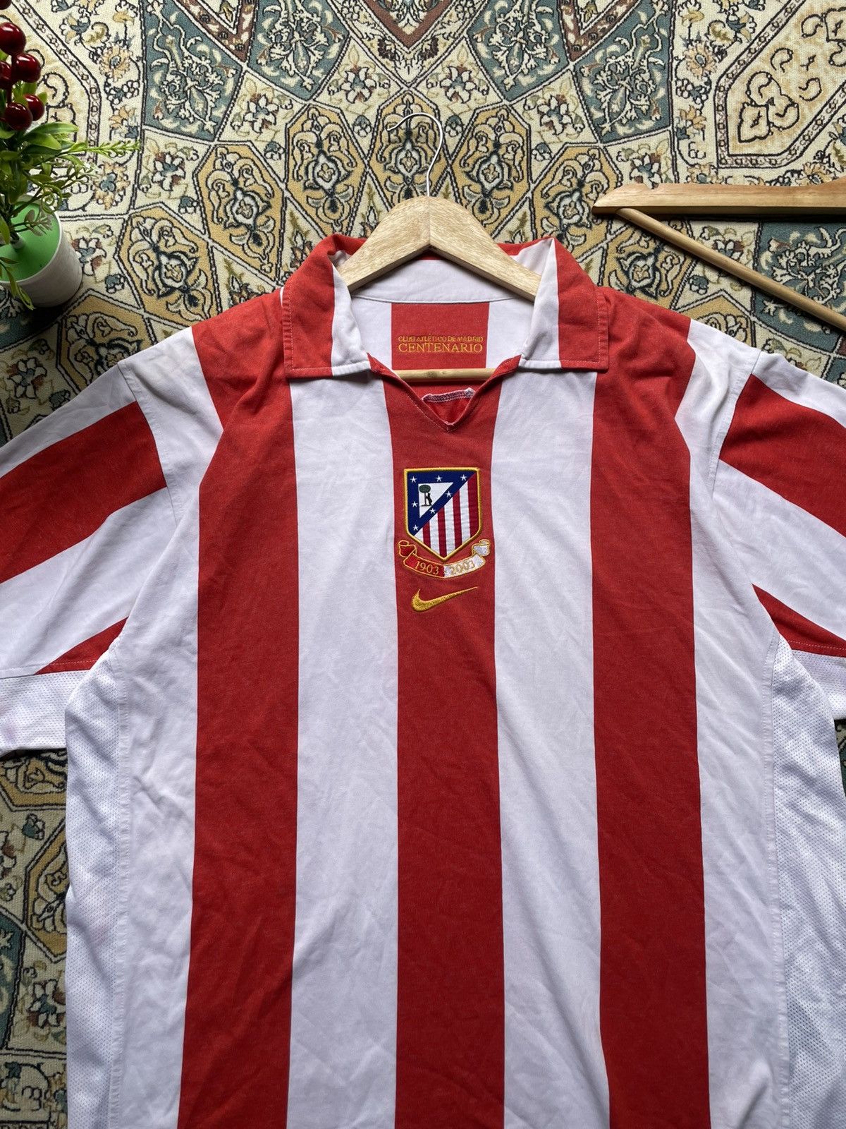 Nike Vintage Atletico Madrid 2002 Centenario *RARE* Size US XL / EU 56 / 4 - 2 Thumbnail