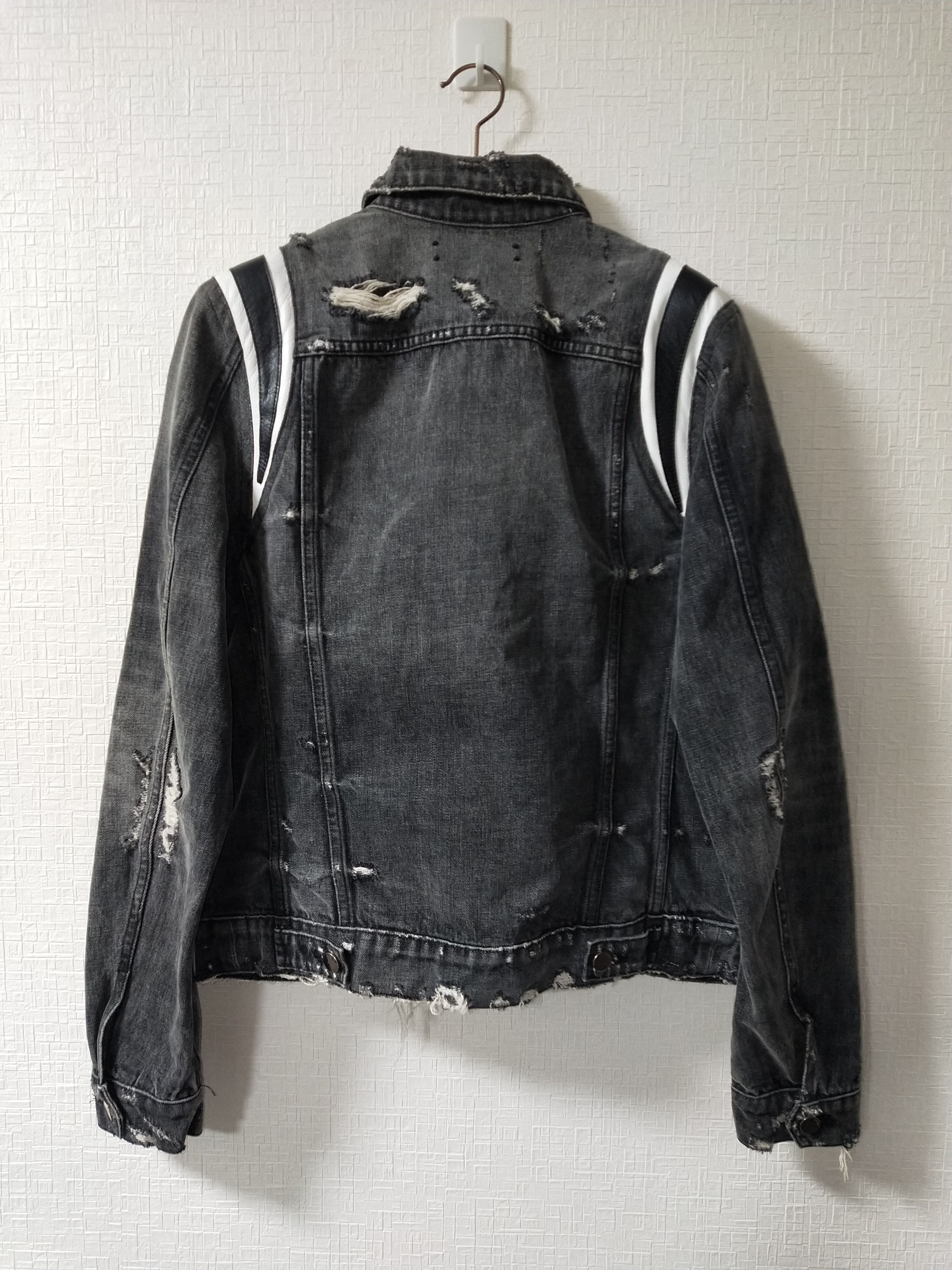 Amiri Varsity Destroyed Denim Jacket Size US S / EU 44-46 / 1 - 2 Thumbnail