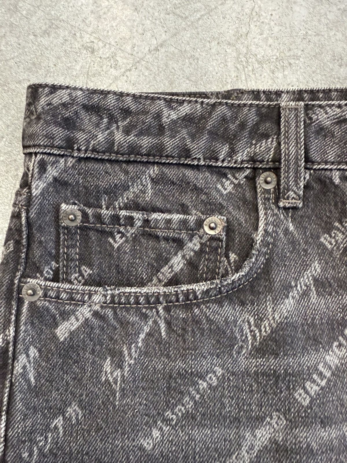 Balenciaga Balenciaga Monogram All Over Print Denim Skirt Size 34" / US 12 / IT 48 - 2 Thumbnail