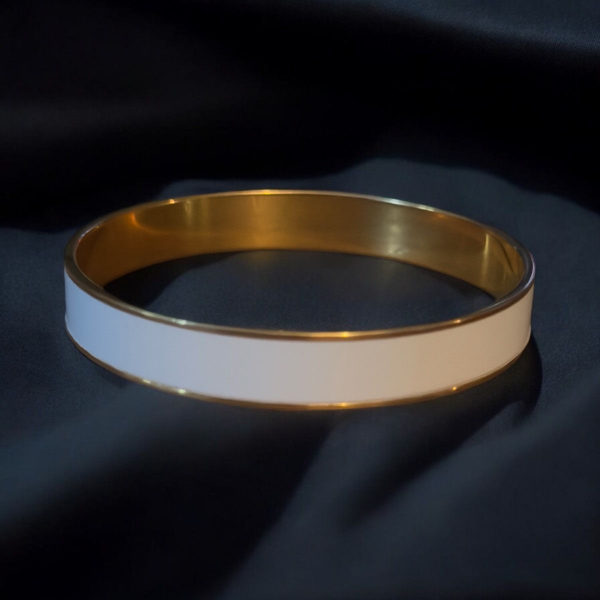 Monet Vintage Monet gold tone and white enamel bangle bracelet Size ONE SIZE - 1 Thumbnail