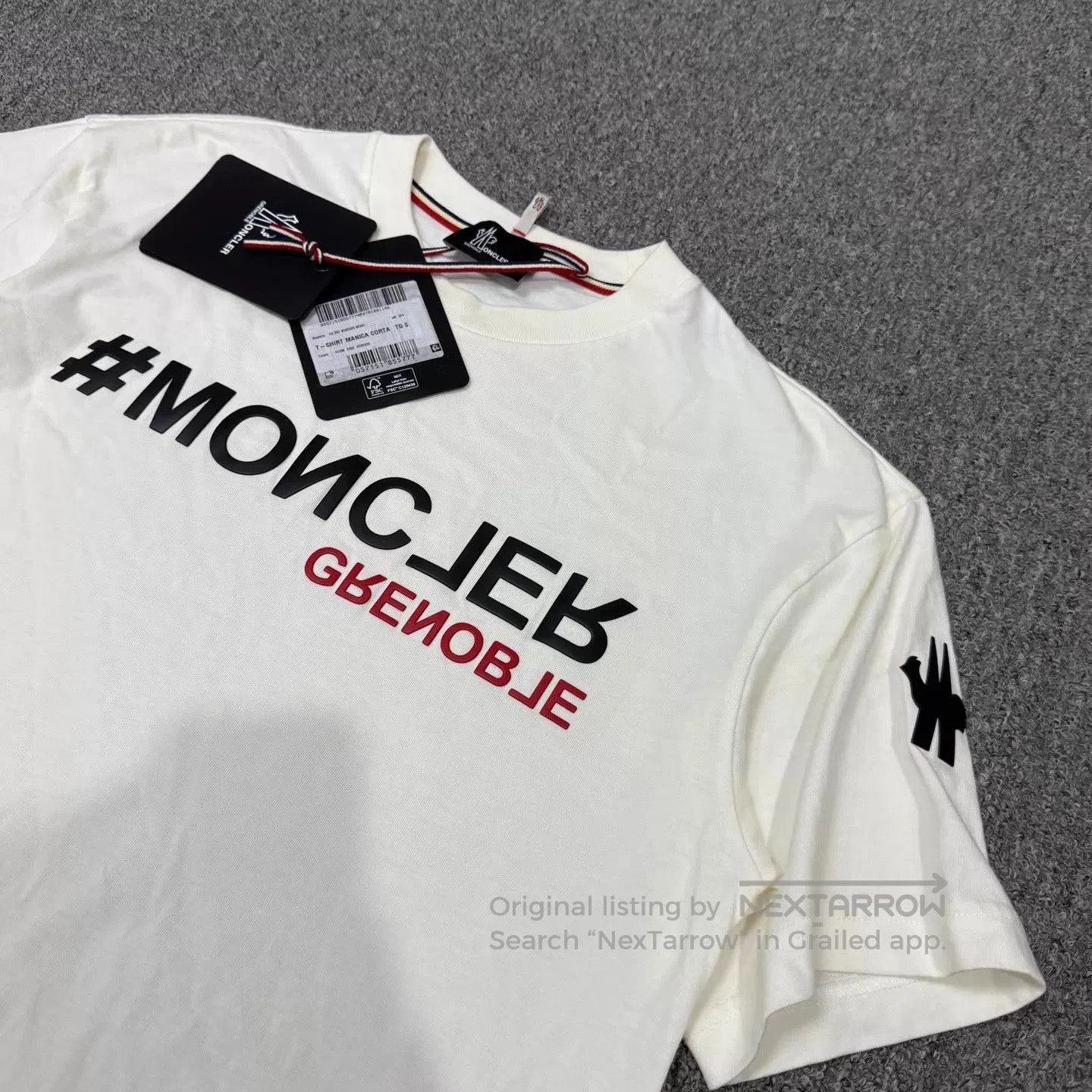 Moncler White Graphic Short Sleeve T-Shirt. Size US S / EU 44-46 / 1 - 3 Thumbnail