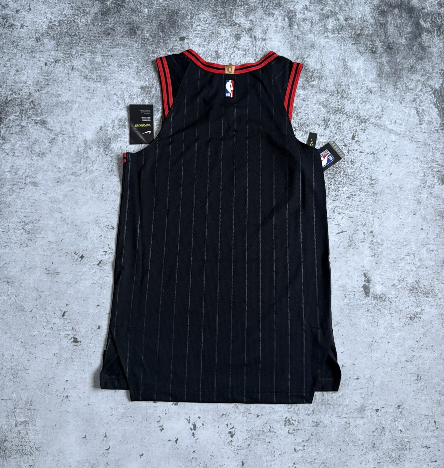 Nike CHICAGO BULLS VAPORKNIT NIKE JERSEY BASKETBALL S Size US S / EU 44-46 / 1 - 8 Thumbnail