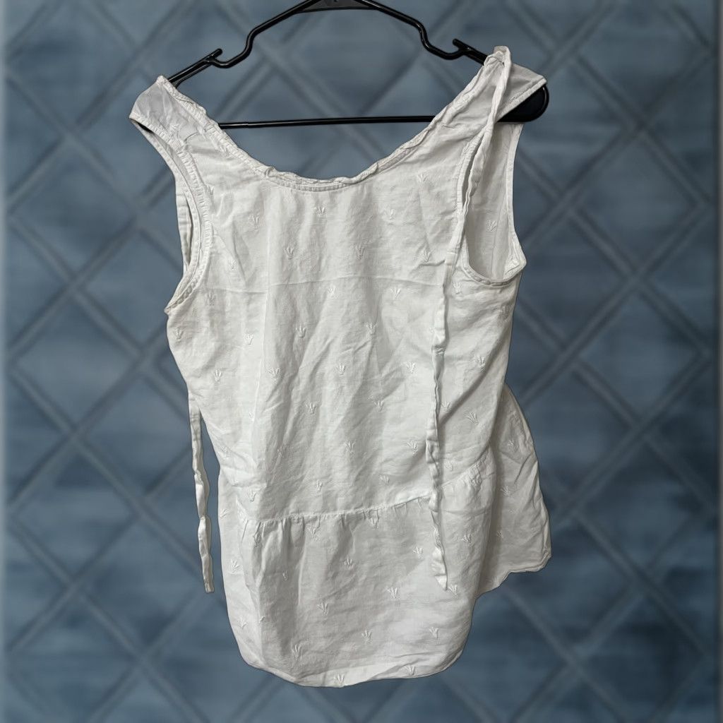 Loft Loft Womens Tank Top Small White Ruffle Knit Lightweight Sleeveless Blouse Casual Knit Top Size S / US 4 / IT 40 - 1 Thumbnail