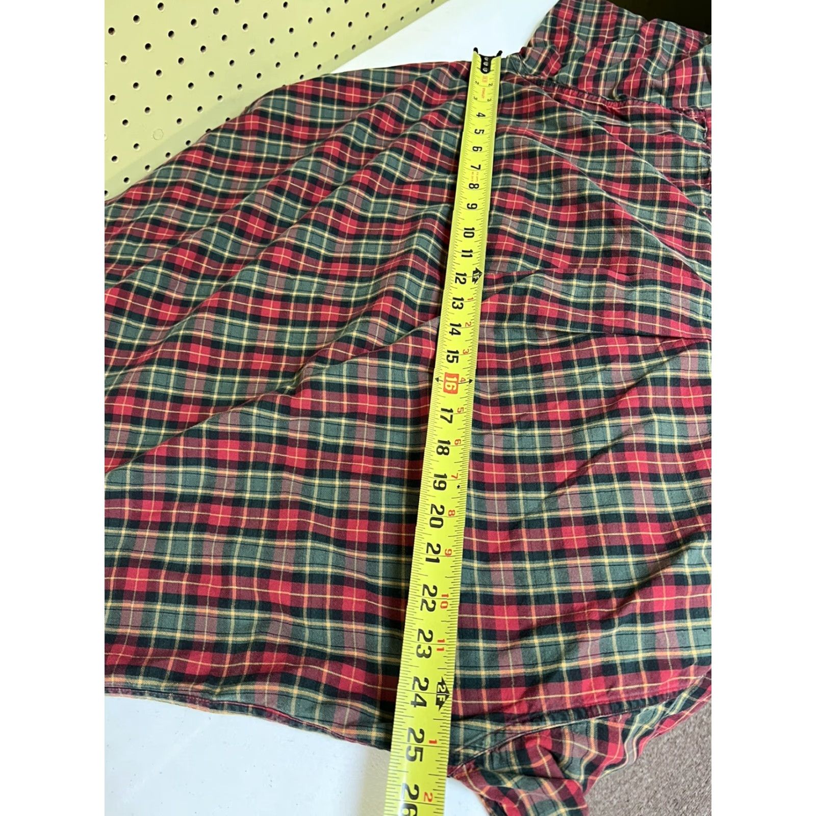 Orvis VINTAGE Orvis Shirt Orvis Men’s Large Red Green Plaid Long Sleeve Button Down Cotton Shirt Size US L / EU 52-54 / 3 - 5 Thumbnail
