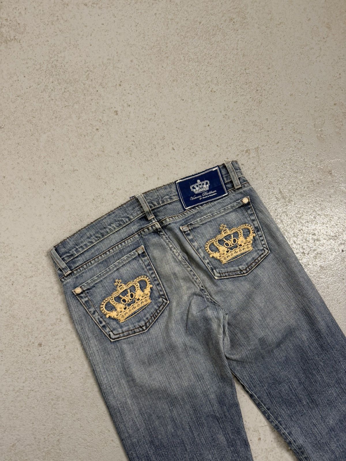 Victoria Beckham Victoria Beckham For Rock & Republic Embroidered Logo Jeans Size 27" / US 4 / IT 40 - 4 Thumbnail