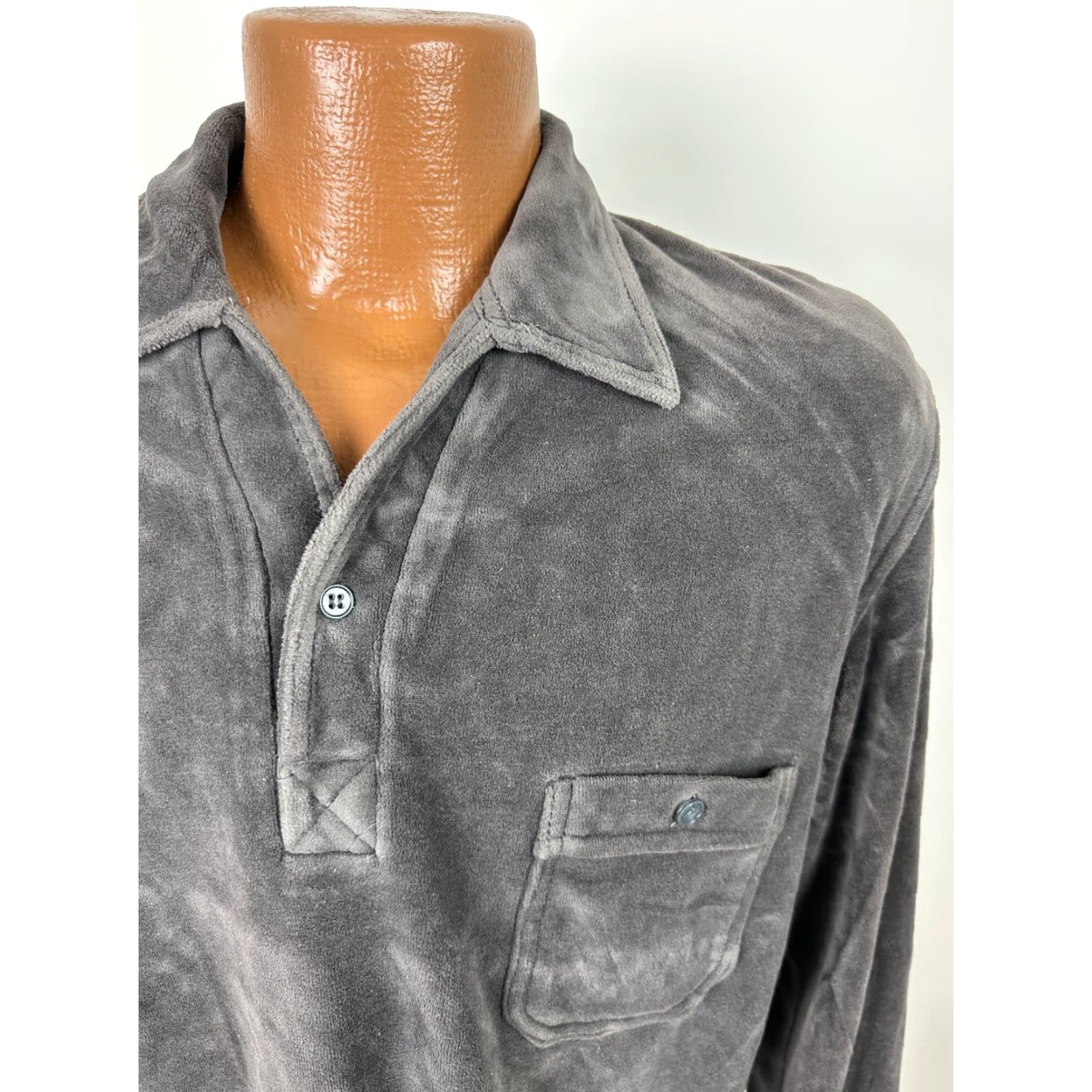 Vintage VINTAGE Montgomery Ward Sweatshirt 80s Velour Mens L Gray Collared Pockets Midweight Retro 80s Mens Size US L / EU 52-54 / 3 - 2 Thumbnail