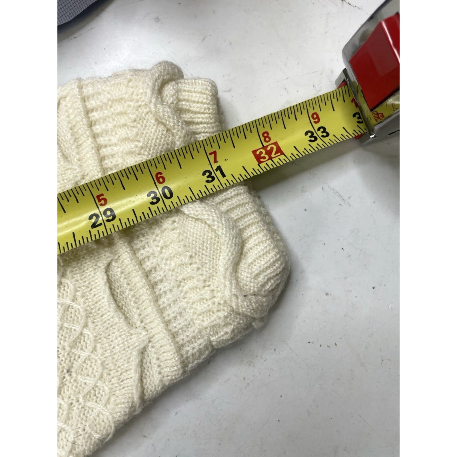 Vintage VINTAGE Bergati Sweater XL White 3D Knit Acrylic Crew Neck Pullover Mens 90s Knit Geometric Casual Fall Winter Crochet? Size US XL / EU 56 / 4 - 6 Thumbnail