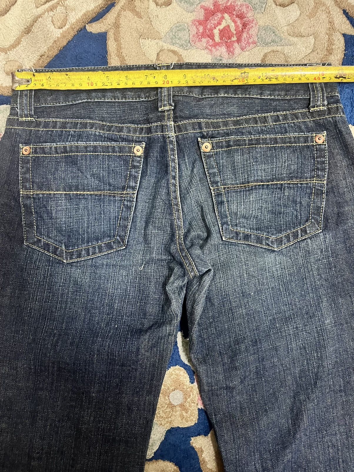 Uniqlo 90’s Uniqlo Boyfriend Unisex Flare Style Jeans Size US 32 / EU 48 - 8 Thumbnail