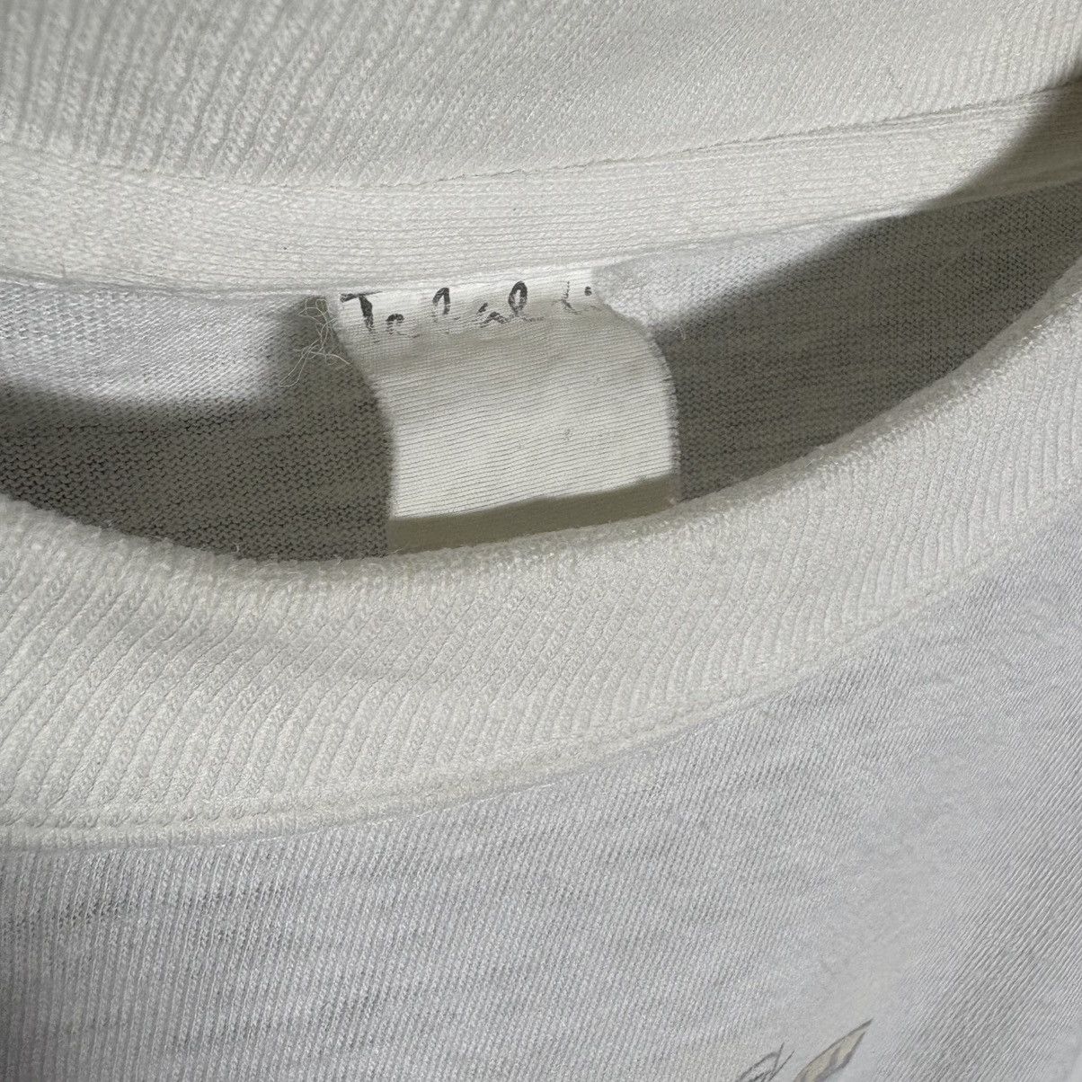 Vintage Vintage 90s Sculpture Spain Art T-Shirt Size US XL / EU 56 / 4 - 5 Thumbnail