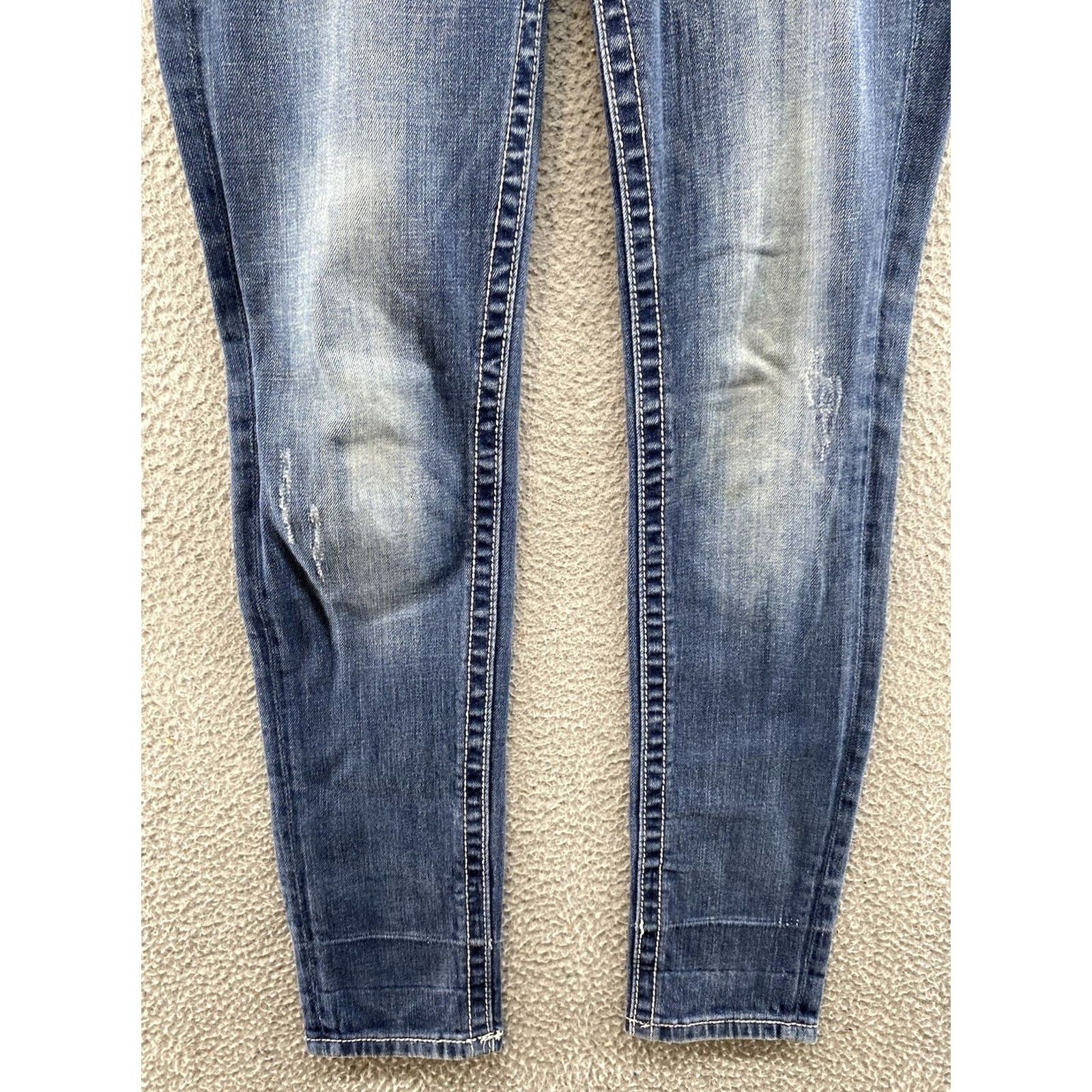 Miss Me Miss Me Jeans Skinny Flap Pocket Rhinestone Embroidered Beaded Jeans Women Size 26 Blue Denim Regular Girl Mens Womens Size 26" / US 2 / IT 38 - 3 Thumbnail