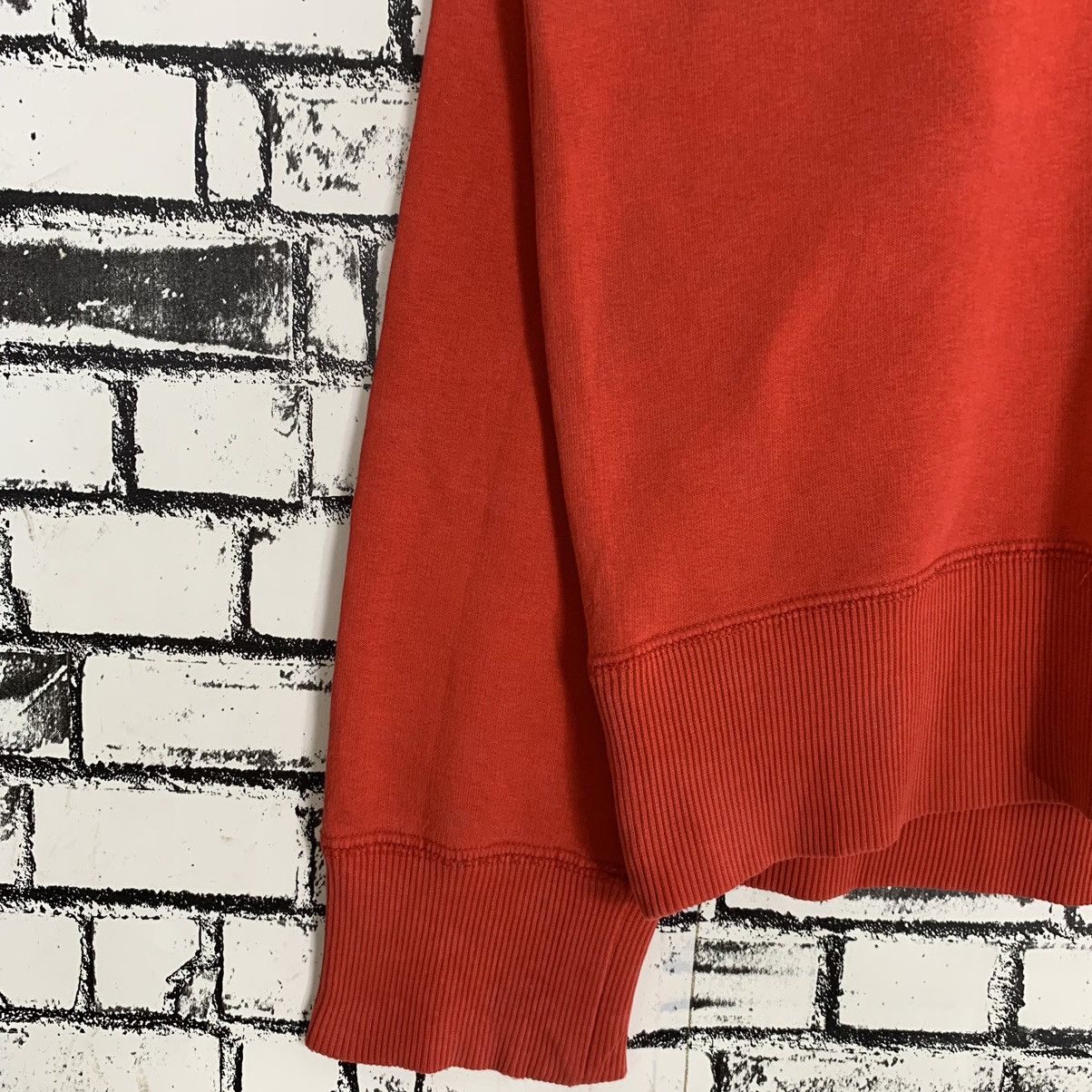 Nike Sportwear Nike Small Logo Sweatshirt Nike Crewneck Size US XL / EU 56 / 4 - 5 Thumbnail