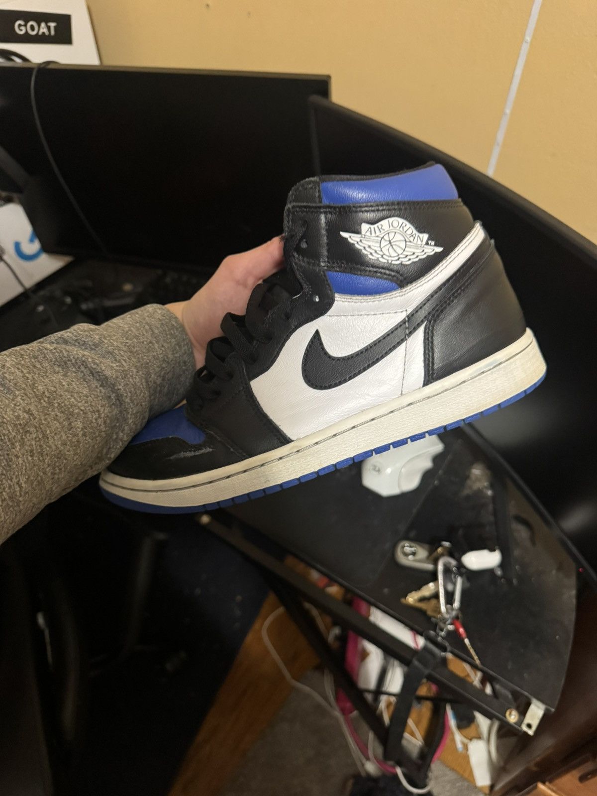 Jordan Brand × Nike Jordan 1 High OG “Royal Toe” Size US 9 / EU 42 - 7 Thumbnail