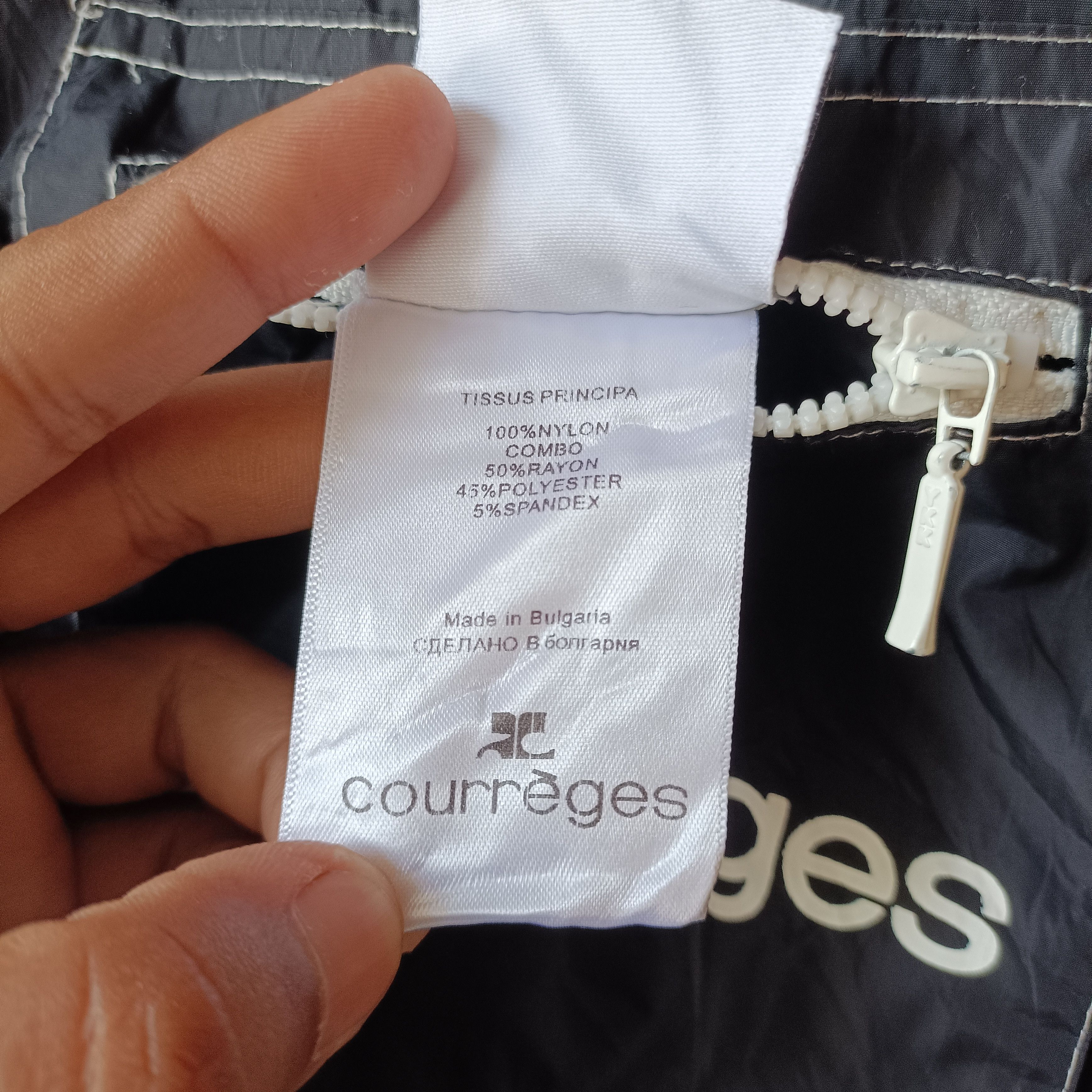 Courreges Vintage Courrèges Riversible nylon cropped jacket Hooded Size S / US 4 / IT 40 - 12 Thumbnail