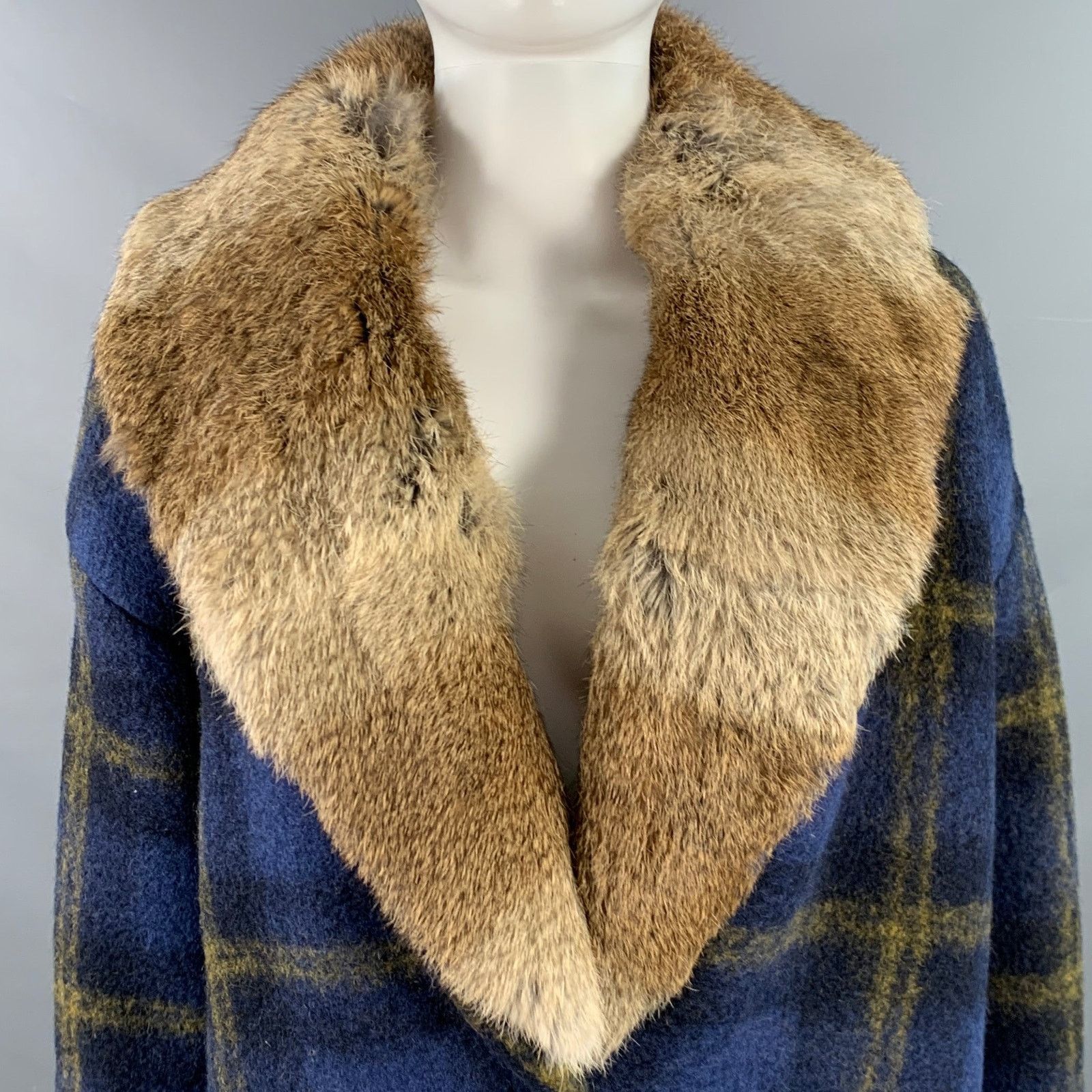 Band Of Outsiders Size S Blue Tan Wool Blend Plaid Rabbit Fur Collar Coat Size S / US 4 / IT 40 - 2 Thumbnail