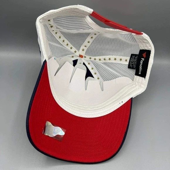 Other Wisconsin Badgers Trucker Hat Embroidered Fanatics Snap Back Size ONE SIZE - 2 Thumbnail