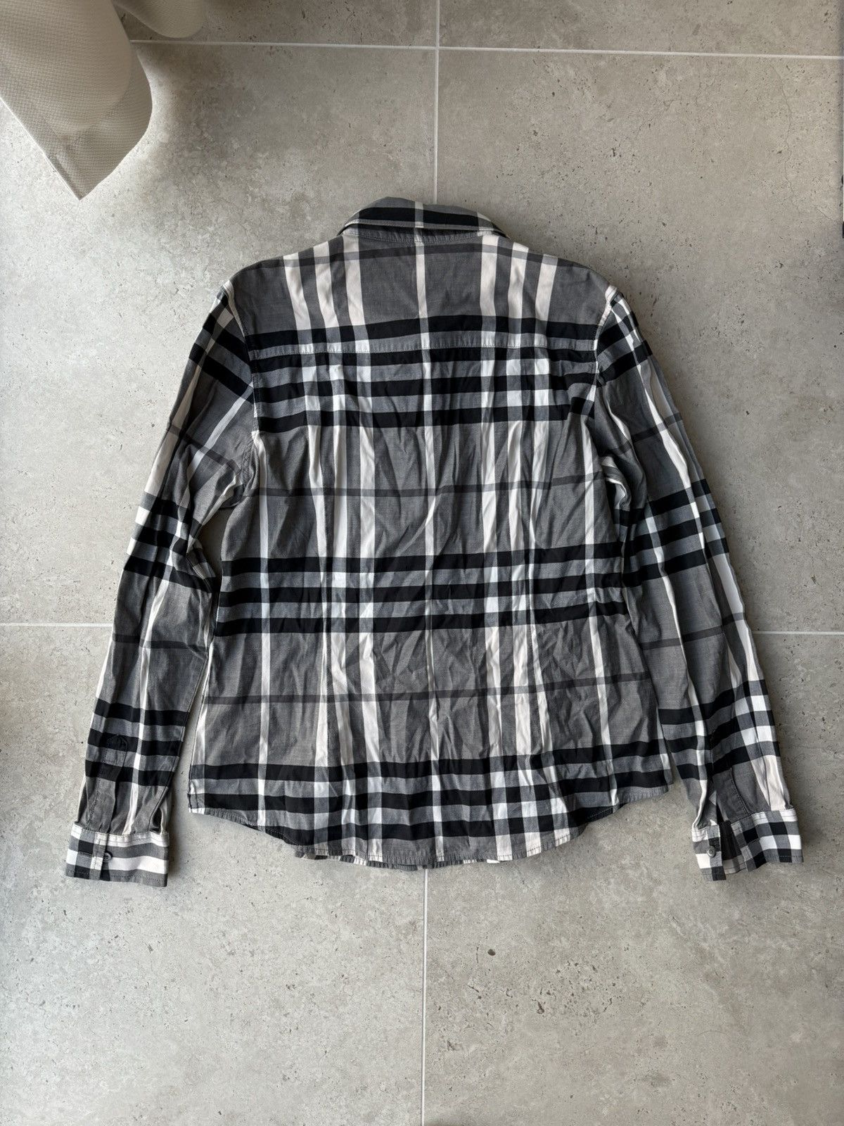 Burberry Burberry Shirt Size L / US 10 / IT 46 - 2 Thumbnail