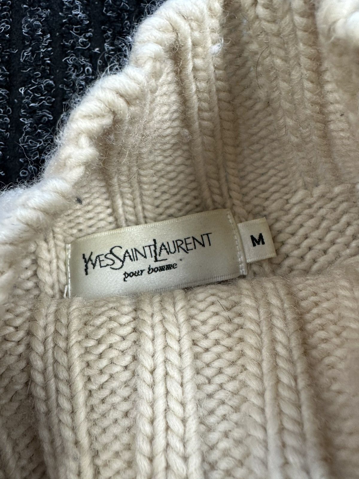 Yves Saint Laurent Yves Saint Laurent Vintage Men Cable Knit Sweater Hong Kong Size US M / EU 48-50 / 2 - 5 Thumbnail