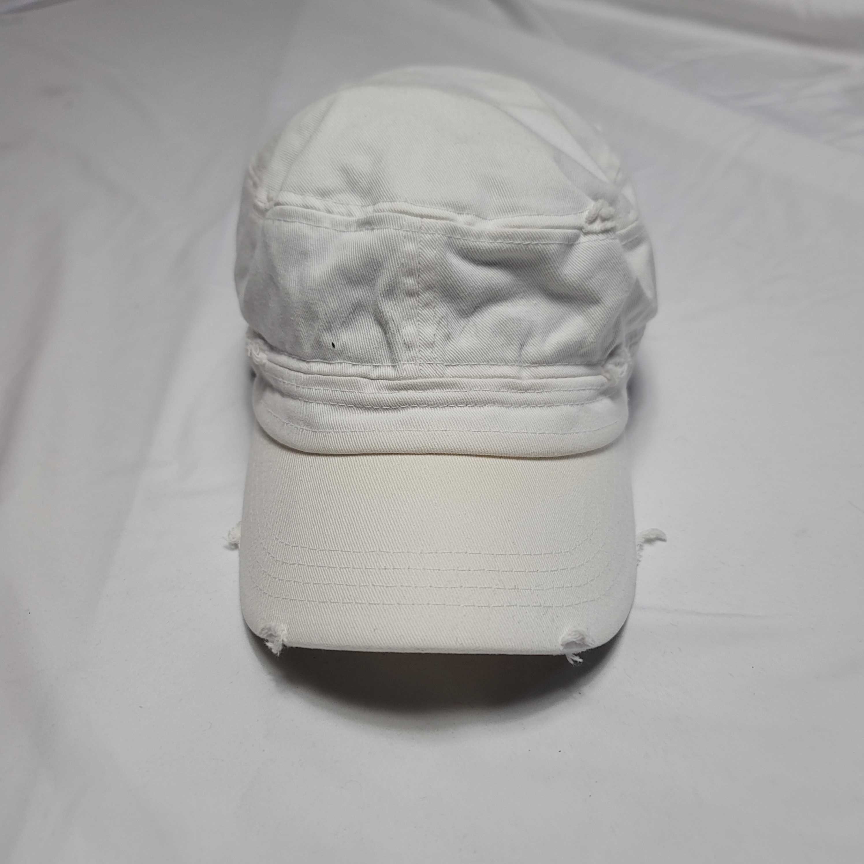 Designer White Distressed Hat Size ONE SIZE - 1 Thumbnail