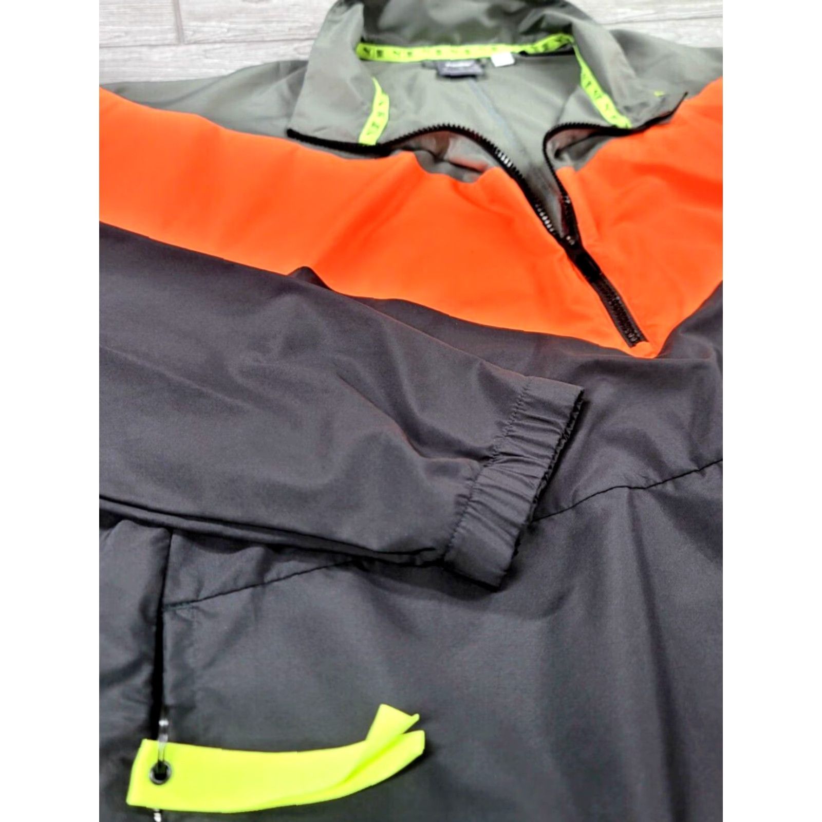 Puma Puma First Mile Track Jacket XL Orange Black Windcell 1/2 Zip Mens Multicolor Shirt Jacket Regular Fit Size US XL / EU 56 / 4 - 4 Thumbnail