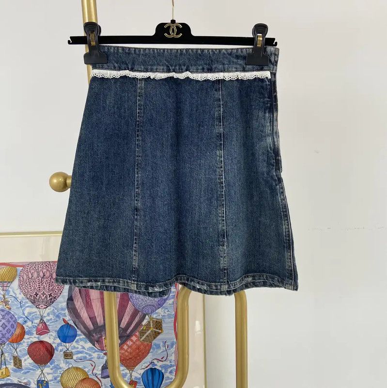 Miu Miu Miu Miu Denim Skirt with Lace Trim 0089 Size 26" / US 2 / IT 38 - 1 Thumbnail