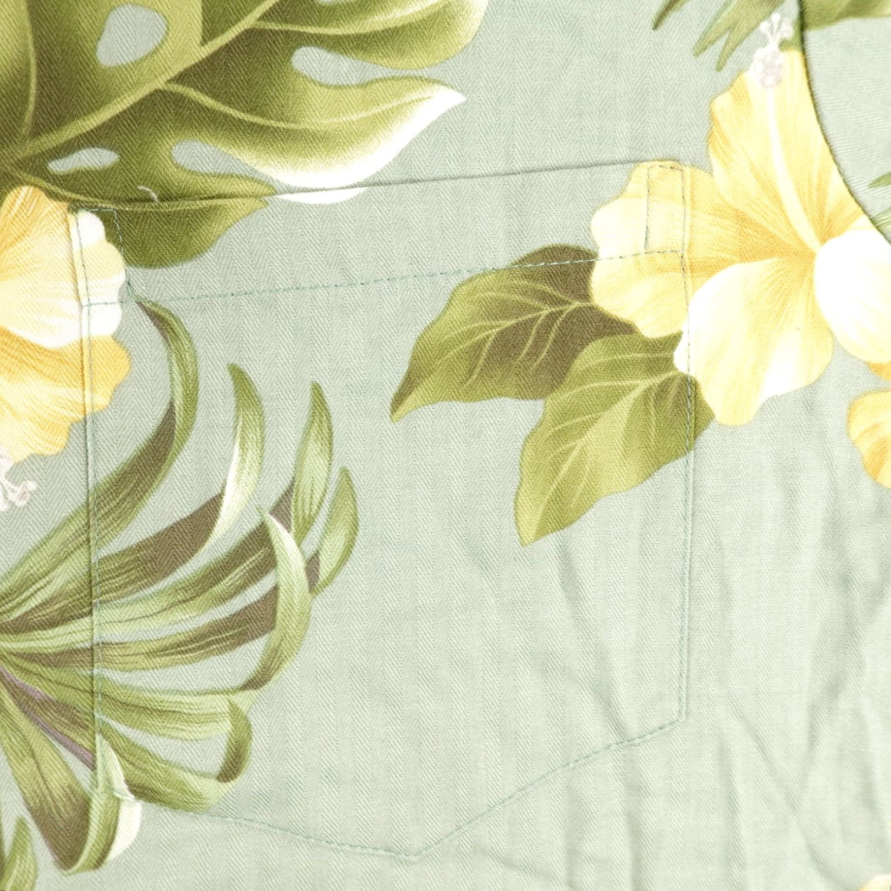 Hilo Hattie VINTAGE Hilo Hattie Shirt Mens Small Short Sleeve Tropical Hawaiian Casual Button-Up Green Floral 90s Mens Size US S / EU 44-46 / 1 - 3 Thumbnail