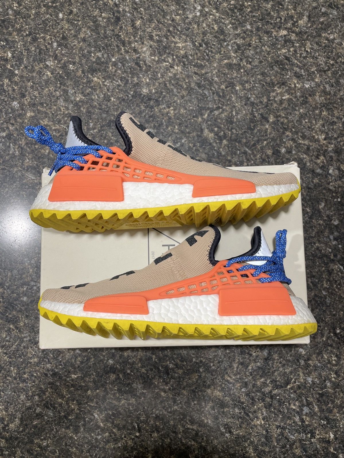 Adidas Adidas x Pharrell Williams NMD Size US 7.5 / EU 40-41 - 7 Thumbnail