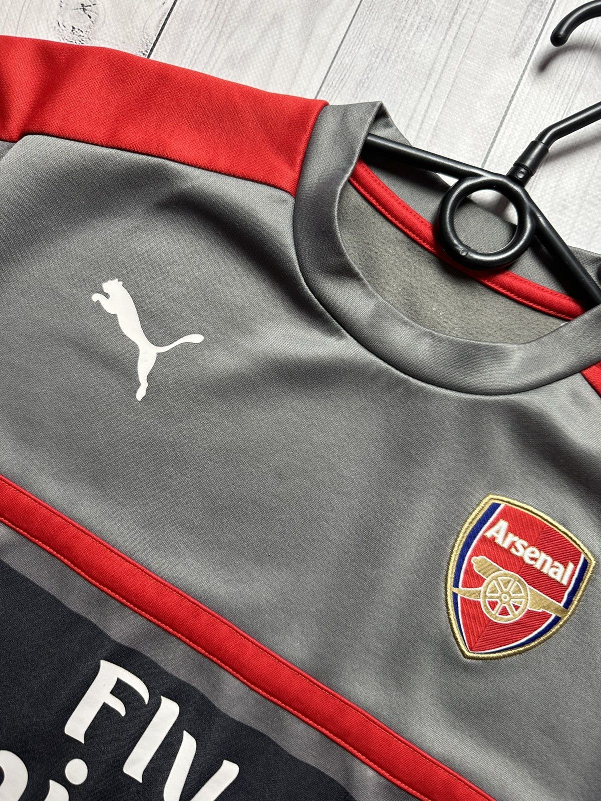 Puma × Vintage Vintage puma Arsenal soccer sweatshirts size S/M logo Size US S / EU 44-46 / 1 - 5 Thumbnail