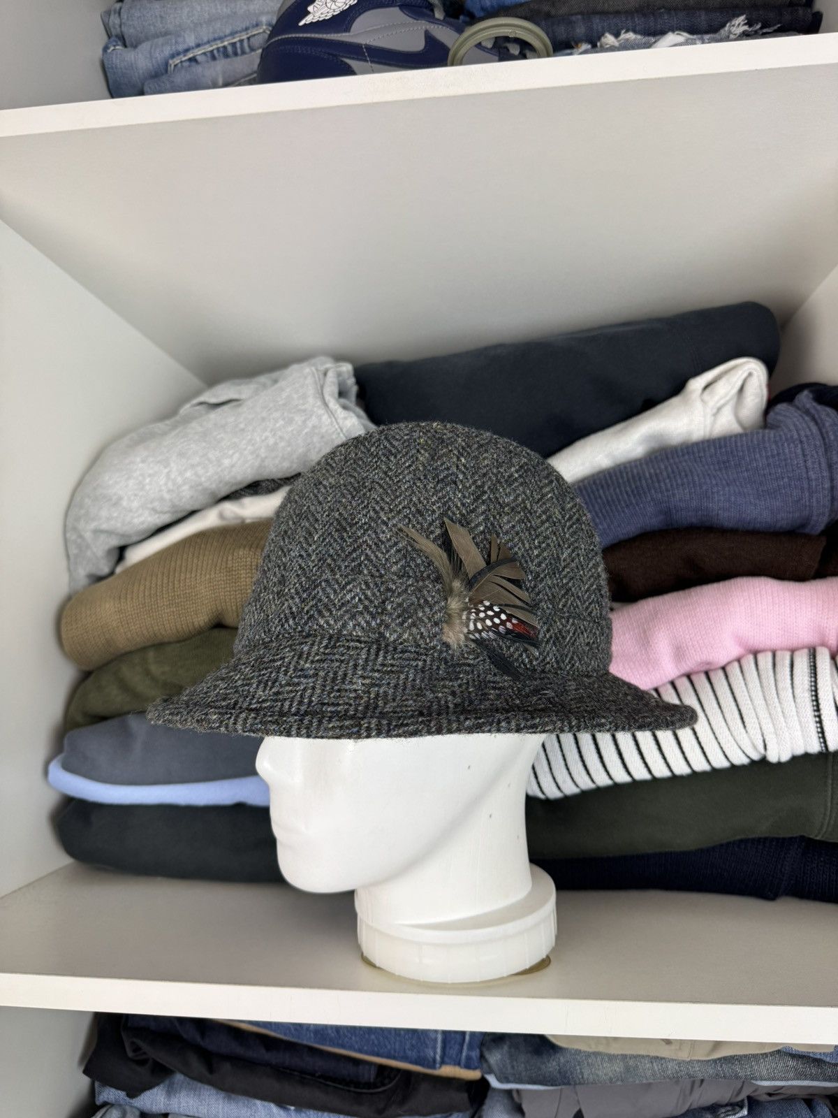 Harris Tweed Harris Tweed 100% Wool Hat with Feather Accent Size ONE SIZE - 1 Thumbnail